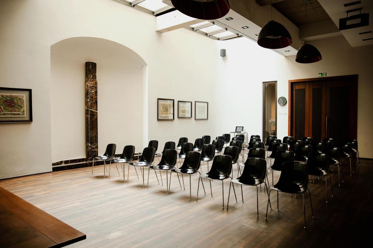 فندق مونوبول فروتسواف المظهر الخارجي الصورة The interior of the museum