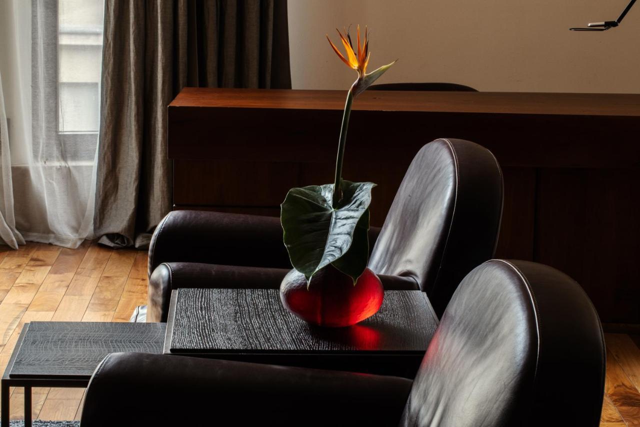 فندق مونوبول فروتسواف المظهر الخارجي الصورة Bird of Paradise flower
