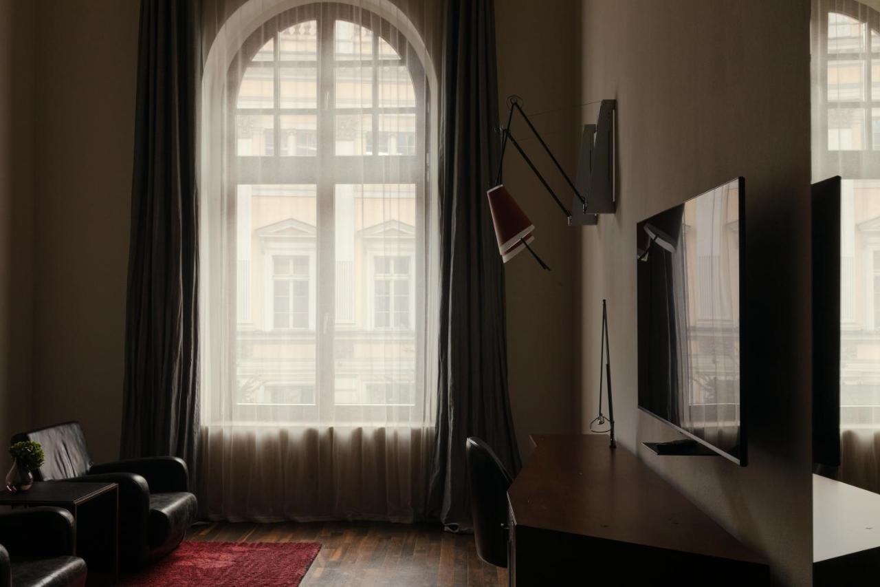 فندق مونوبول فروتسواف المظهر الخارجي الصورة A room in the hotel