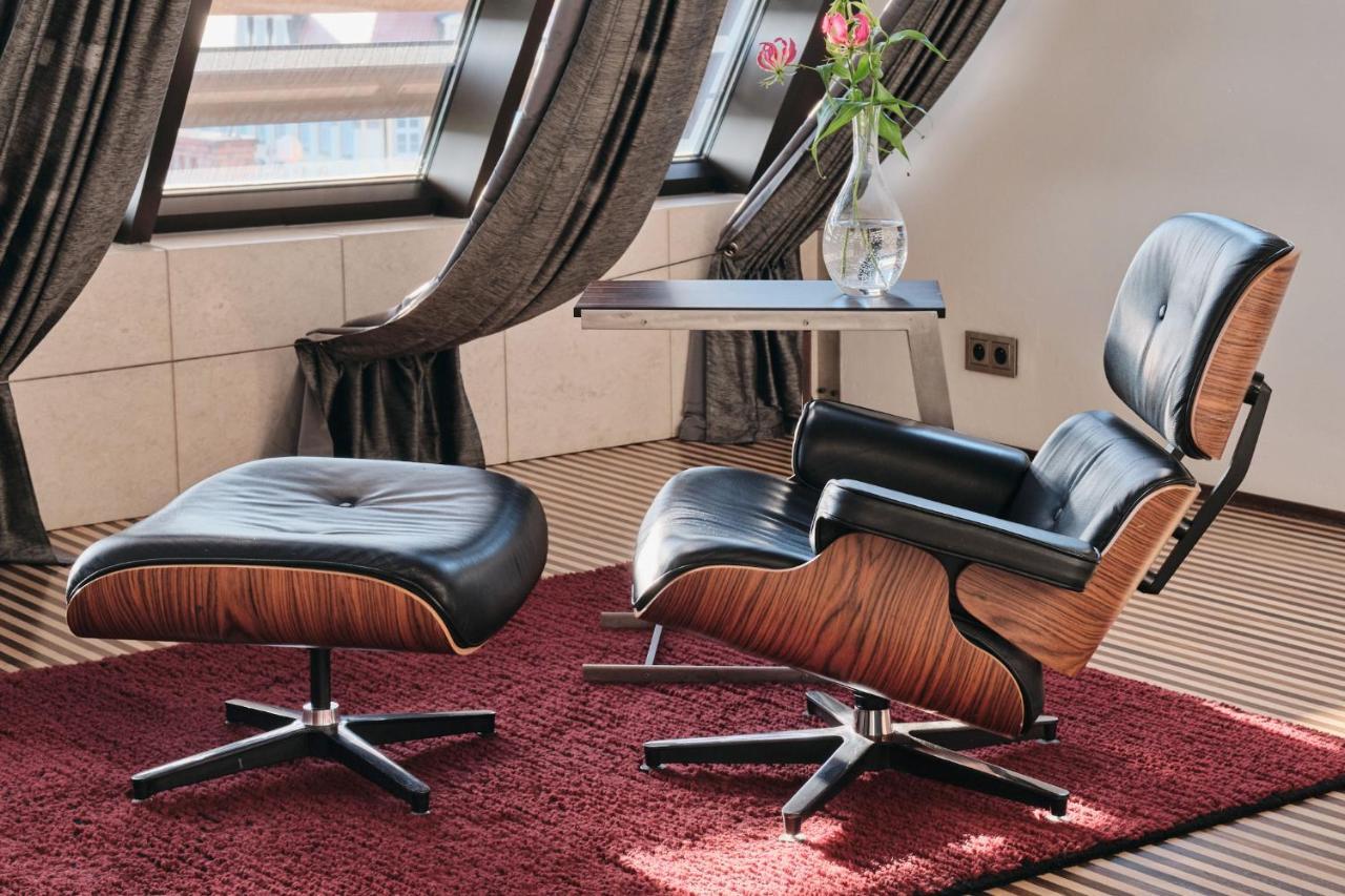 فندق مونوبول فروتسواف المظهر الخارجي الصورة Eames Lounge Chair